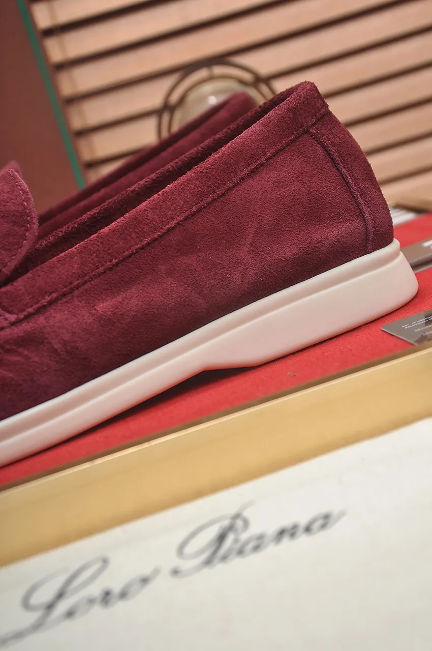 Men's shoes 💰400💶[𝐥𝐨𝐫𝐨 𝐏𝐢𝐚𝐧𝐚] [Couple model] High-end quality, affordable price, LP classic loafers, Italian treasure brand, the only brand that can match Hermès! Only after wearing it do we know that we can’t live up to our feet. Women’s code: 35-40 (customized sizes 34, 41, 42 are non-returnable) Men’s code: 38-44 (customized 45, 46, 47, 48 are non-refundable) Fabric: Customized imported cashmere Lining: Customized imported fetal cowhide Foot: Imported benzene-dyed calfskin Outsole: Exclusive original glass rubber outsole